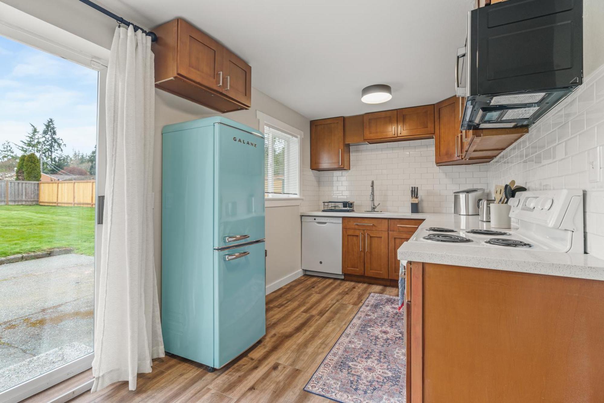 Cozy North Rambler With Spacious Yard *