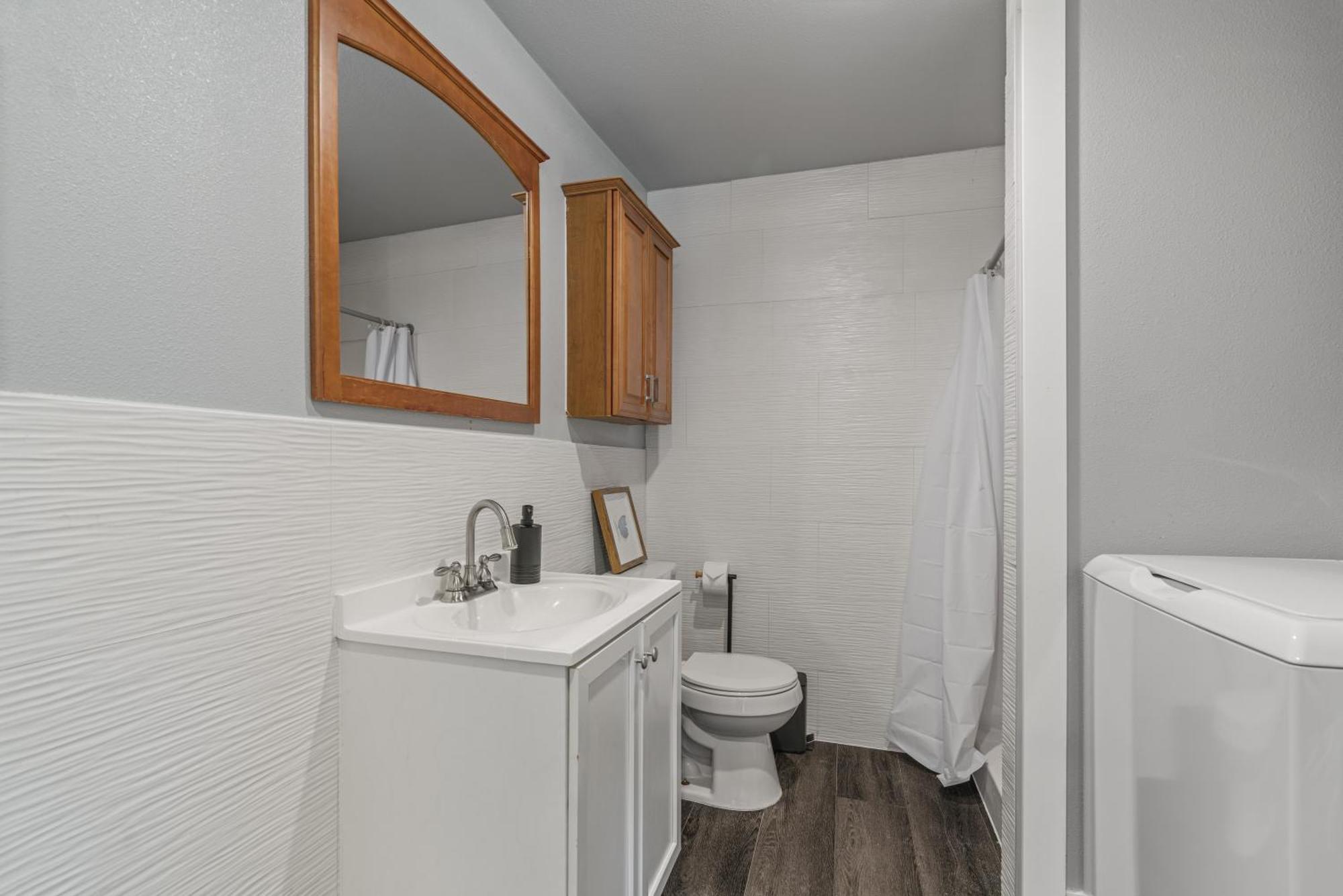 Cozy North Rambler With Spacious Yard *